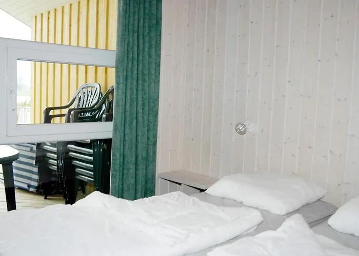 度假居 12 Person In *